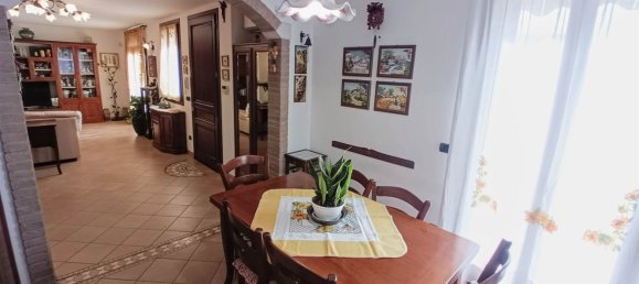 8 rooms House in Chioggia, Italy No. 123085 3