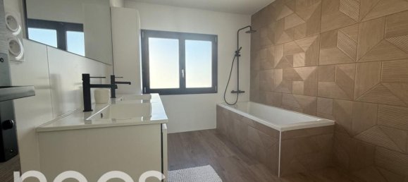 4 غرف نوم منزل في Saint-Julien, France رقم 334914 3