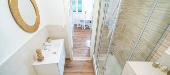 Studio in Florence, Italy, Nr. 51526 19