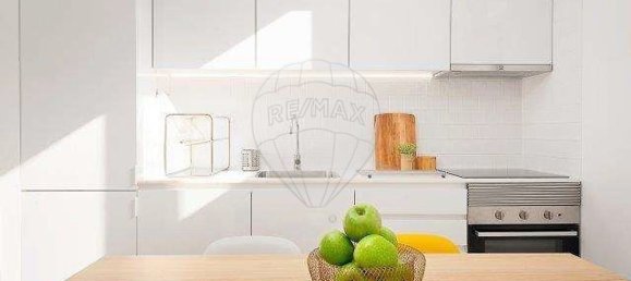 561m² Building in Porto, Portugal No. 78697 5