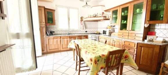 5-salle Maison à Massa, Italy No. 215045 22