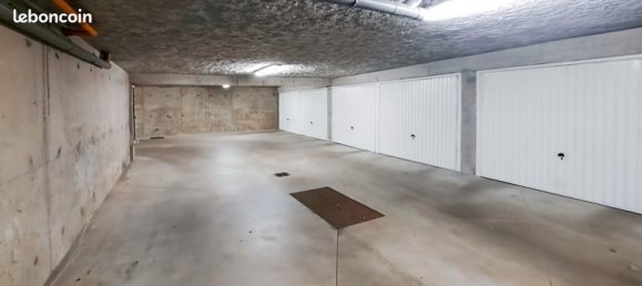 3 chambres Appartement à Royat, France No. 190071 9