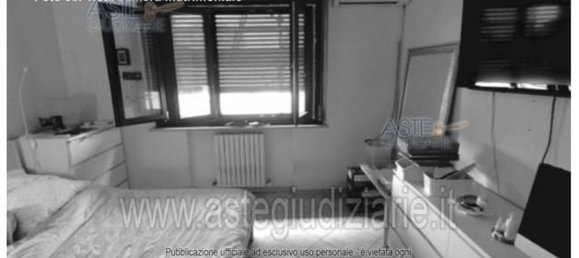 6 rooms Apartment in Osimo, Italy No. 230058 10