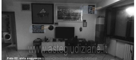 6 rooms Apartment in Osimo, Italy No. 230058 9