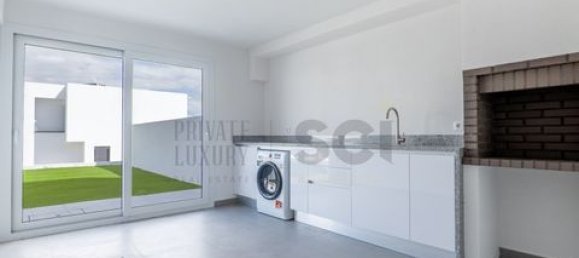 4 bedrooms Villa in Corroios, Portugal No. 148864 34