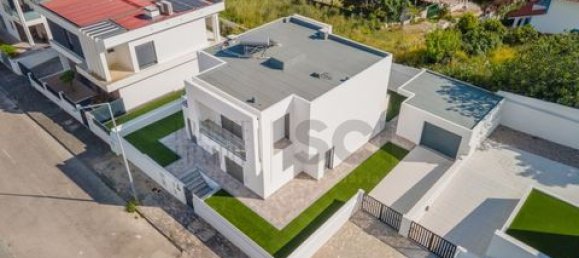 4 bedrooms Villa in Corroios, Portugal No. 148864 5