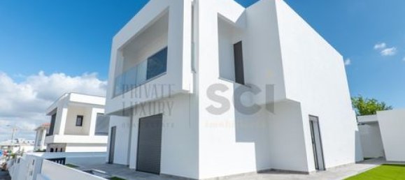 4 bedrooms Villa in Corroios, Portugal No. 148864 37