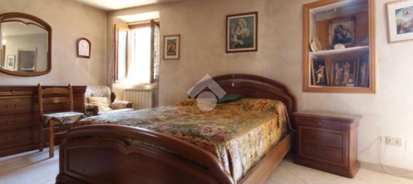 Квартира с 2 спальнями в Рокка Синибальда, Италия № 268760 2