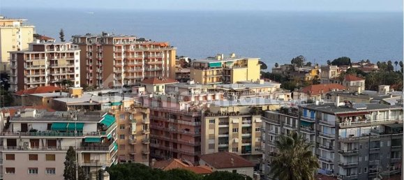 Ático de 2 dormitorios en Sanremo, Italy No. 115589 9