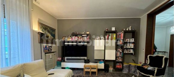 4 bedrooms Apartment in Voghera, Italy No. 344013 3