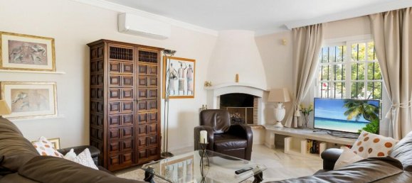 5 bedrooms Villa in Marbella, Spain No. 38885 5