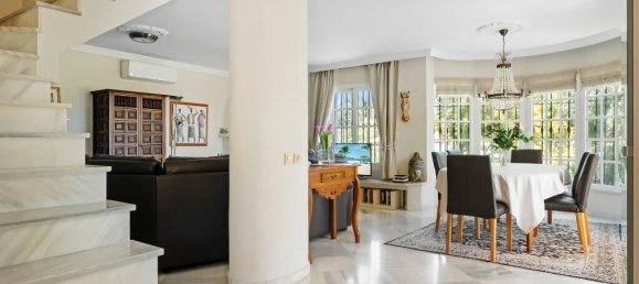 5 bedrooms Villa in Marbella, Spain No. 38885 4