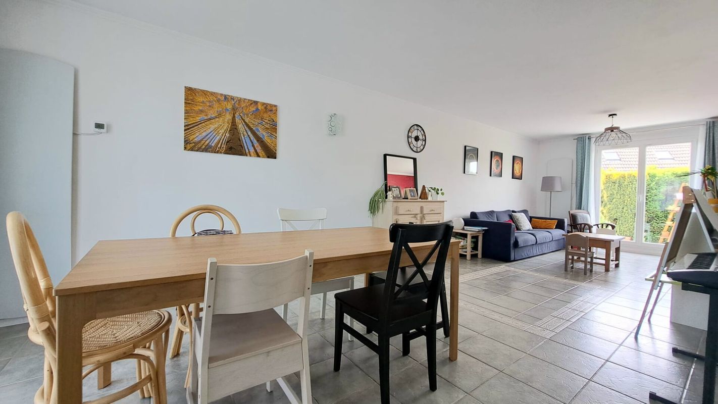 5 غرف نوم منزل في Saint-Martin-du-Tertre, France رقم 182192