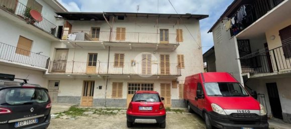 10 rooms House in Giaveno, Italy No. 134924 2