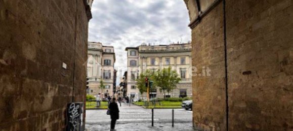 Imóvel comercial de 2 divisões em Florence, Italy N.º 39154 2