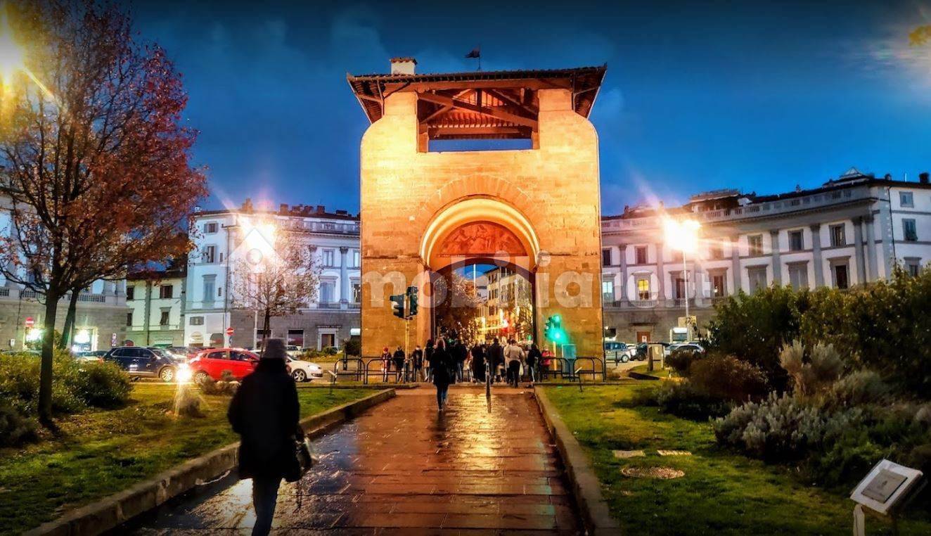 Imóvel comercial de 2 divisões em Florence, Italy N.º 39154