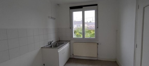 2 bedrooms House in Guiscard, France No. 259290 5