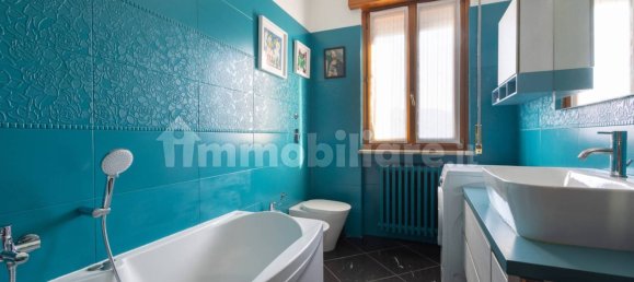 2 bedrooms Penthouse in Vimodrone, Italy No. 221880 18