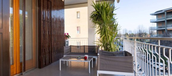 2 bedrooms Penthouse in Vimodrone, Italy No. 221880 8