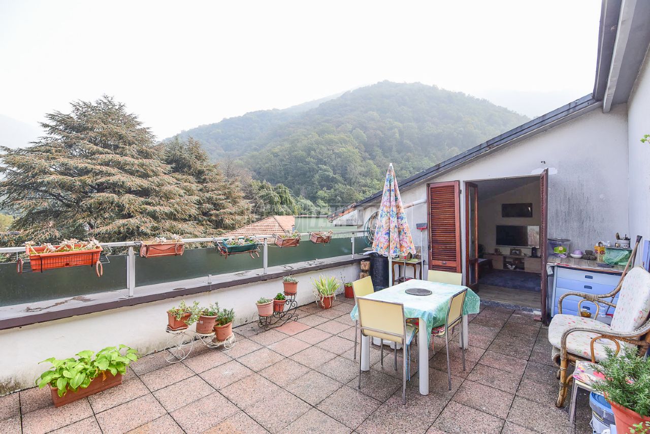 1 bedroom Apartment in Canzo, Italy No. 229527