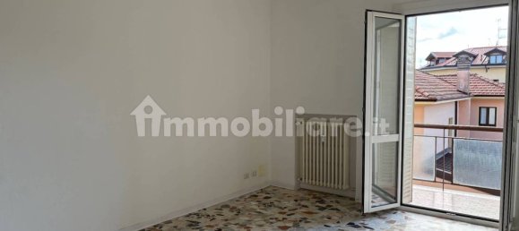 Apartamento de 2 dormitorios en Carnago, Italy No. 328390 8