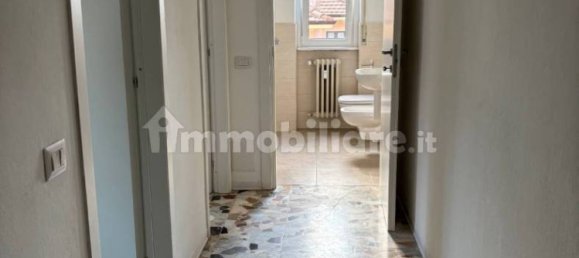 Apartamento de 2 dormitorios en Carnago, Italy No. 328390 18