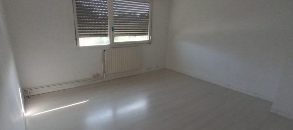 3 bedrooms House in Bruay-sur-l'Escaut, France No. 267223 5