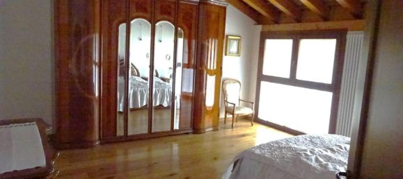 10 rooms House in Venice, Italy No. 23312 18