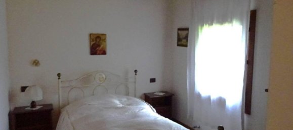 10 rooms House in Venice, Italy No. 23312 23