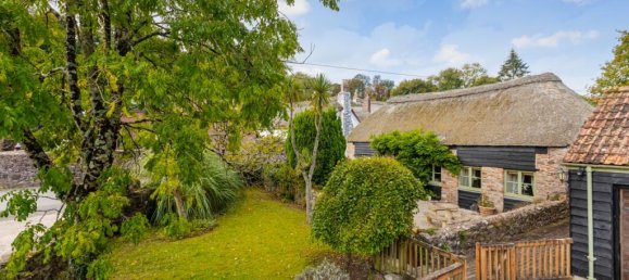 3 bedrooms House in Torquay, United Kingdom No. 13545 13