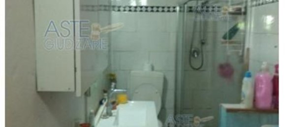 9-salle Appartement à Rimini, Italy No. 13263 12