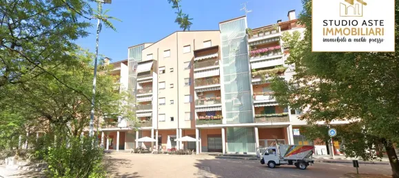 3 rooms Apartment in Brugherio, Italy No. 6651 3