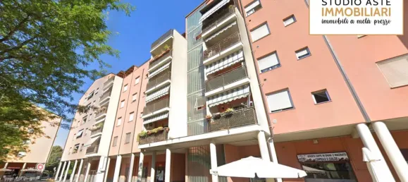 3 rooms Apartment in Brugherio, Italy No. 6651 5