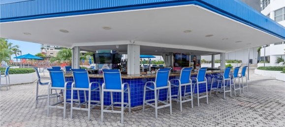 2 dormitorios propiedad comercial en venta en Miami, Miami-Dade, Florida, USA № 615200 8