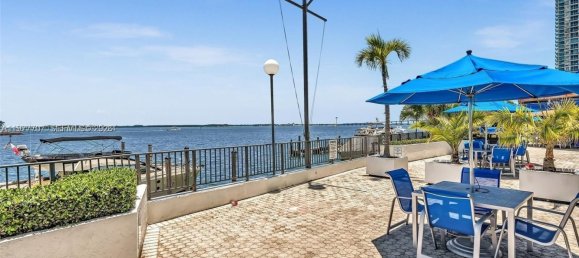 2 dormitorios propiedad comercial en venta en Miami, Miami-Dade, Florida, USA № 615200 6