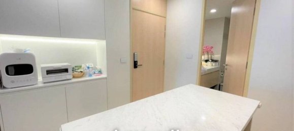 3 bedrooms Condo in Bangkok, Thailand No. 13648 2