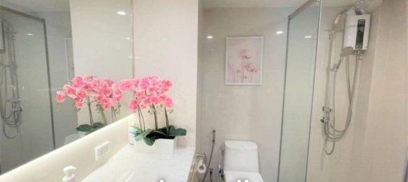 3 bedrooms Condo in Bangkok, Thailand No. 13648 8