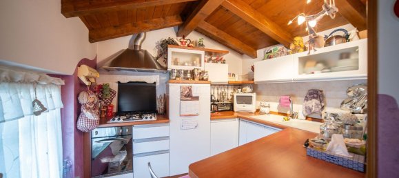 2-Zimmer Doppelhaus in Daverio, Italy, Nr. 105861 8