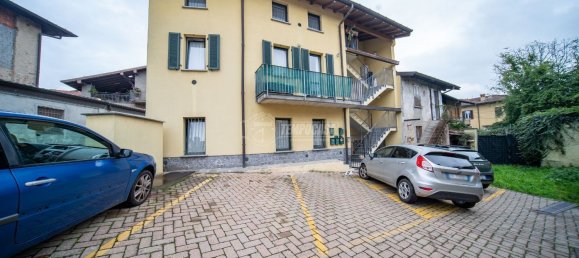 2-Zimmer Doppelhaus in Daverio, Italy, Nr. 105861 3