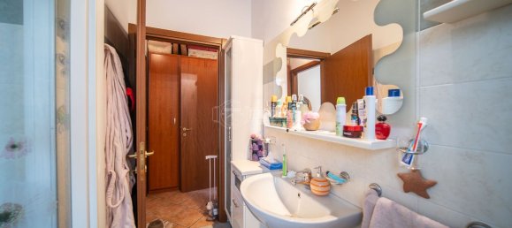 2-Zimmer Doppelhaus in Daverio, Italy, Nr. 105861 11