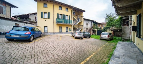 2-Zimmer Doppelhaus in Daverio, Italy, Nr. 105861 2
