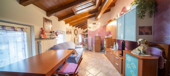 2-Zimmer Doppelhaus in Daverio, Italy, Nr. 105861 4