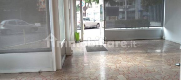 4 rooms Commercial property in Udine, Italy No. 254532 4