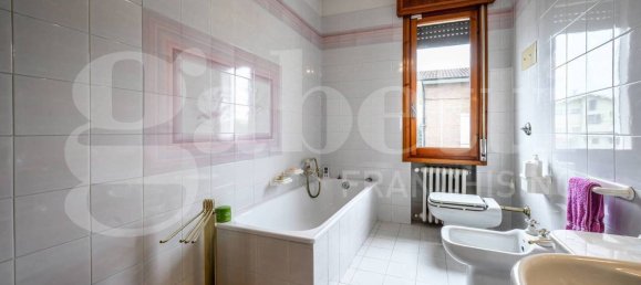 3 bedrooms House in Reggio Emilia, Italy No. 99497 22
