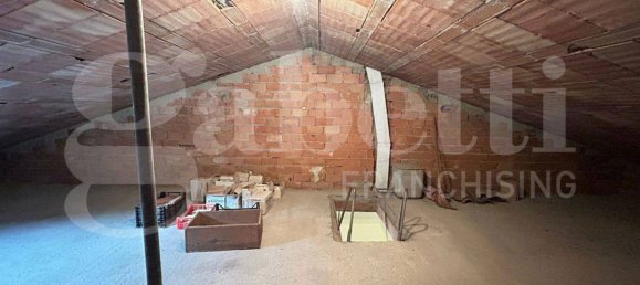 3 bedrooms House in Reggio Emilia, Italy No. 99497 7