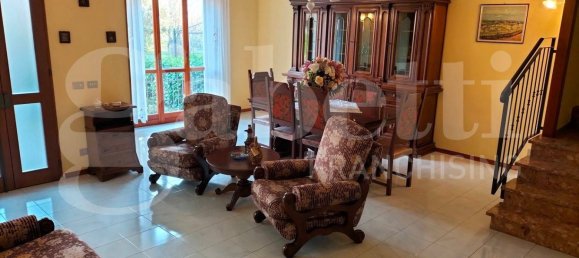 3 bedrooms House in Reggio Emilia, Italy No. 99497 2