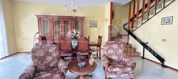 3 bedrooms House in Reggio Emilia, Italy No. 99497 17