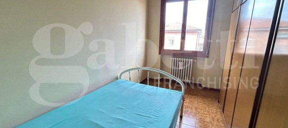 3 bedrooms House in Reggio Emilia, Italy No. 99497 8