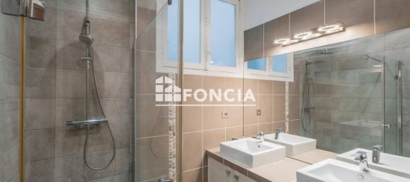 4 chambres Appartement à Paris, France No. 334956 6