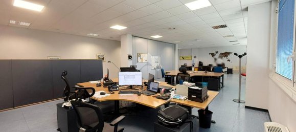 1-salle Bureau à Ivrea, Italy No. 257664 3